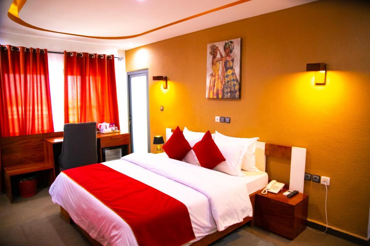 Hotel La Casa Cielo Cotonou Exterior photo